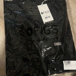 NWT Figs Catarina Black Scrub Top